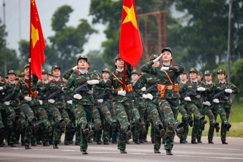 Hàng nghìn nữ chiến sĩ đổ mồ hôi trong buổi hợp luyện nhiệm vụ A80- Ảnh 5.