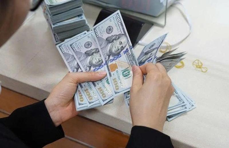 Giá USD hôm nay 27.6.2025: Đồng loạt lao dốc - Ảnh 1.
