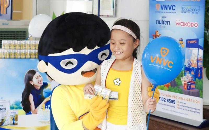 VNVC cùng thương hiệu dinh dưỡng quốc tế phục vụ cộng đồng trong bối cảnh ‘nóng’- Ảnh 2.