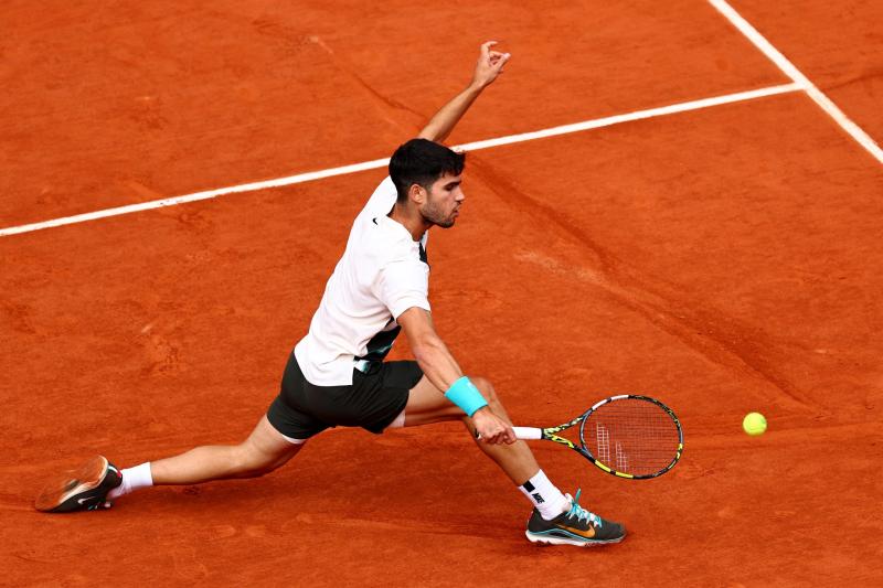 Alcaraz vô địch Roland Garros 2025: Cú lội ngược dòng kinh điển, thắng nghẹt thở Sinner- Ảnh 2.