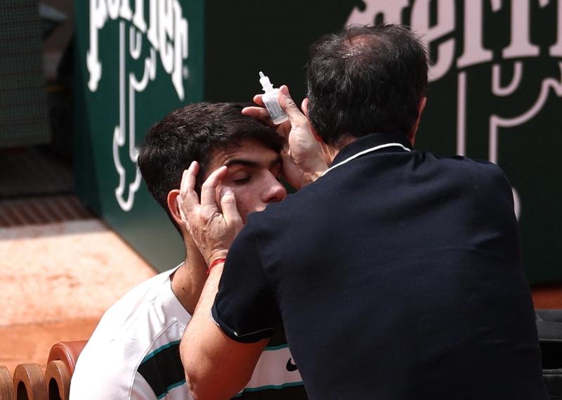 Alcaraz vô địch Roland Garros 2025: Cú lội ngược dòng kinh điển, thắng nghẹt thở Sinner- Ảnh 3.