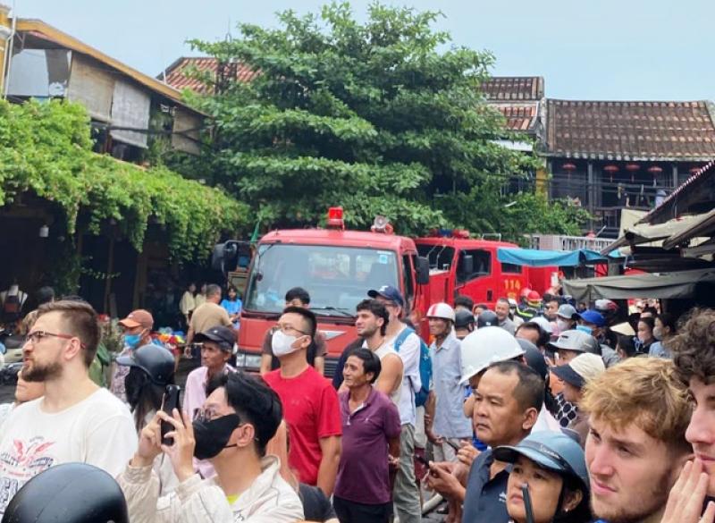 Cháy nhà lưu niệm trong khu phố cổ Hội An - Ảnh 2.