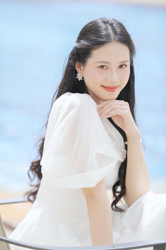 Nhan sắc người đẹp được ví 'bản sao' Đỗ Thị Hà tại Hoa hậu Việt Nam  - Ảnh 2.