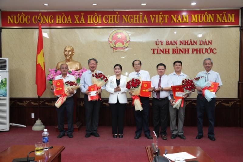 Bình Phước có 17 lãnh đạo nghỉ hưu trước tuổi theo quy định mới- Ảnh 1.