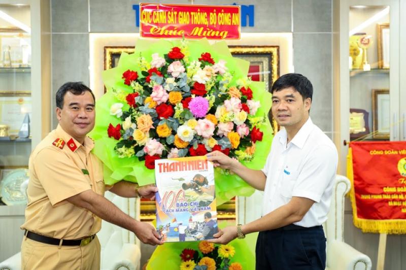 Cục CSGT: Báo Thanh Niên góp phần lan tỏa pháp luật giao thông đến gần người dân- Ảnh 2.