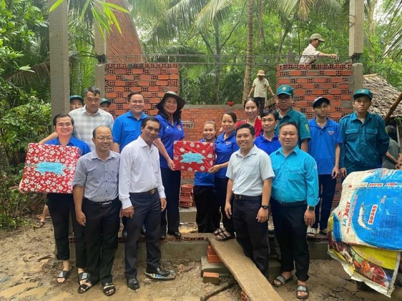 5.000 thanh niên tình nguyện tham gia xóa nhà tạm, nhà dột nát tại Bến Tre - Ảnh 1.