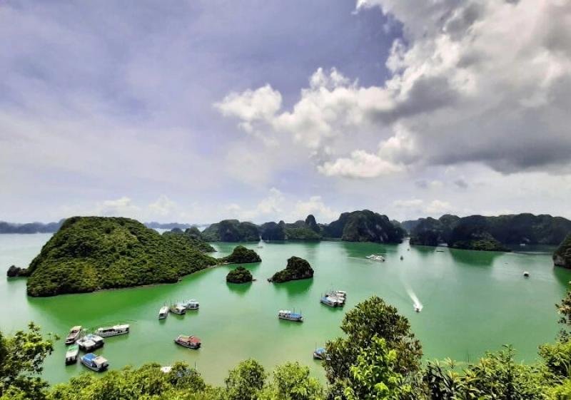 Khám phá những bờ biển đẹp nhất Việt Nam và trên thế giới - Ảnh 5. Khám phá những bờ biển đẹp nhất Việt Nam và trên thế giới - Ảnh 5.