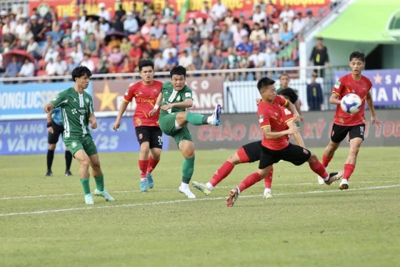 Công Phượng ghi dấu ấn sắc nét, Bình Phước thắng đậm: Đá play-off tìm suất thăng hạng V-League- Ảnh 3.