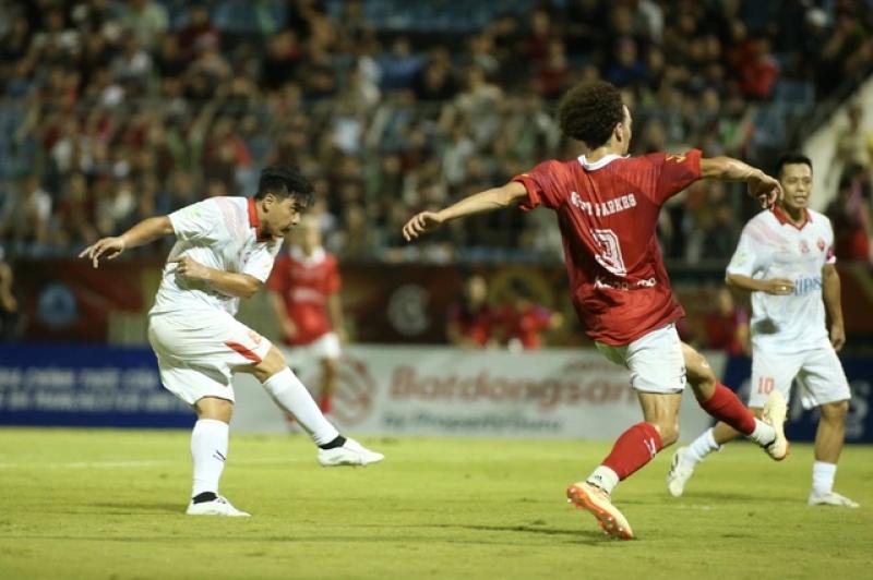 Michael Owen, Lê Huỳnh Đức cùng tỏa sáng trong ngày huyền thoại M.U giành chiến thắng ở Đà Nẵng- Ảnh 13.