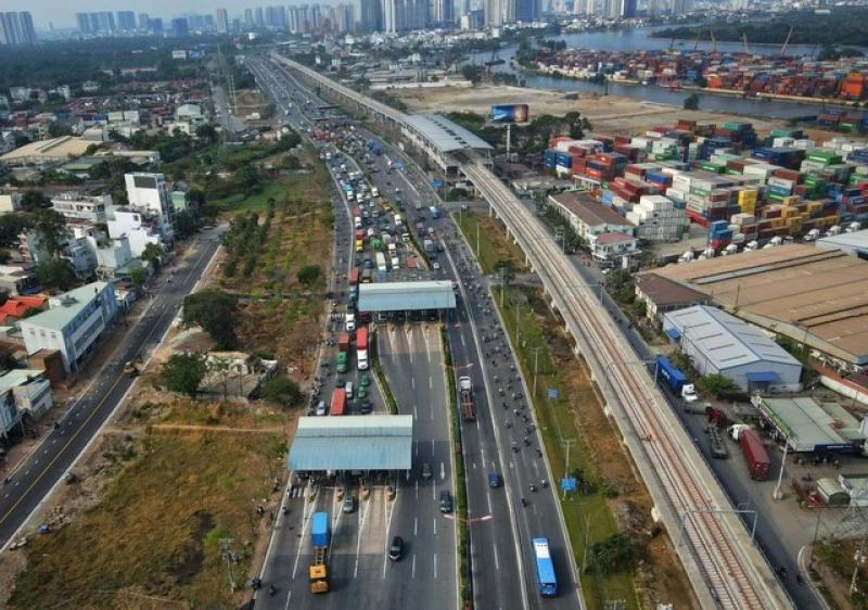 TP.HCM dự kiến đưa 4 thành ủy viên, 5 trưởng ngành về phường, xã mới- Ảnh 2.