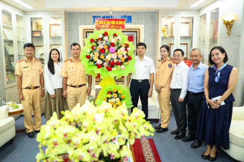 Cục CSGT: Báo Thanh Niên góp phần lan tỏa pháp luật giao thông đến gần người dân- Ảnh 1.