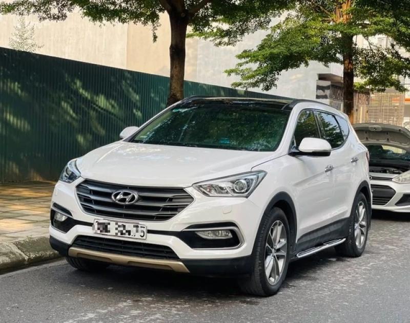 Đánh đổi gì khi mua Hyundai Santa Fe đời 2015 giá khoảng 600 triệu đồng? - Ảnh 1.