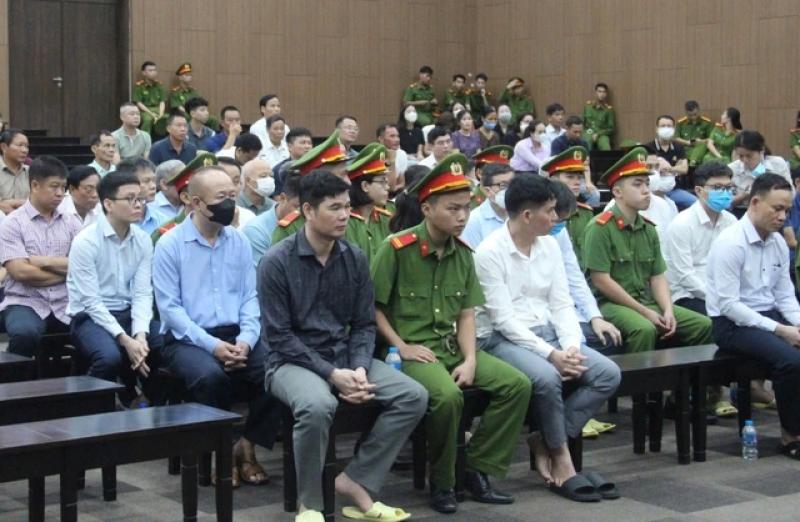 Luật sư nói mức án đề nghị với Chủ tịch Tập đoàn Phúc Sơn là 'quá nặng'   - Ảnh 2.
