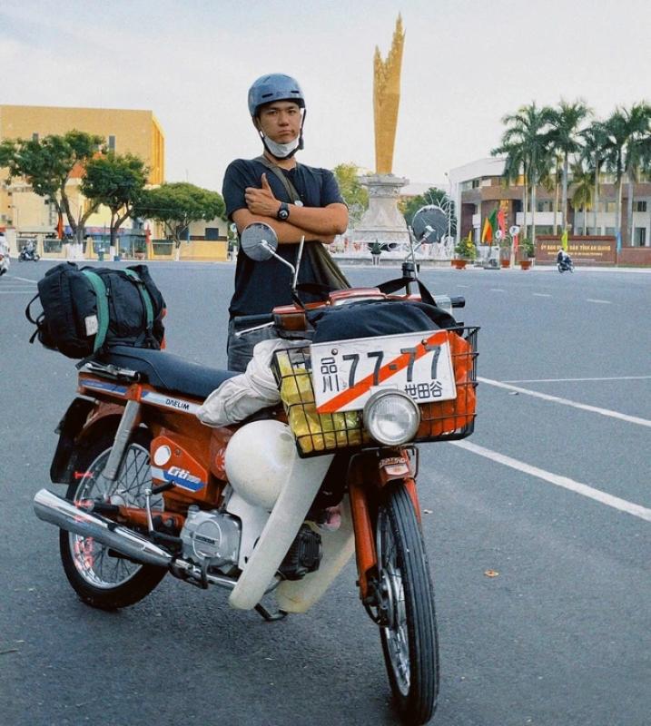 Chàng trai phượt xuyên Việt trên chiếc xe máy 30 năm tuổi của ba- Ảnh 5.