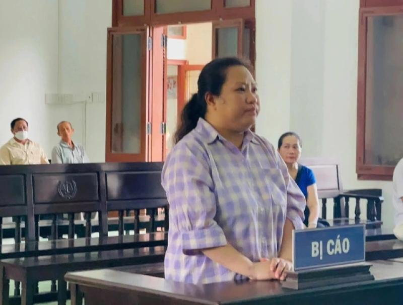 Lừa đảo góp vốn đổi vé số, nữ quái Phú Yên chiếm đoạt gần 63 tỉ đồng- Ảnh 1.