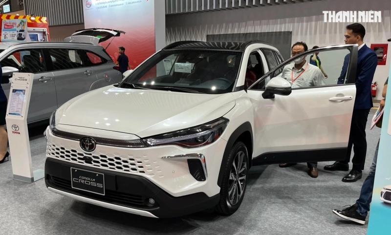 Thêm mẫu mới, lượng tiêu thụ ô tô hybrid tại Việt Nam vẫn ở mức cầm chừng- Ảnh 3. Thêm mẫu mới, lượng tiêu thụ ô tô hybrid tại Việt Nam vẫn ở mức cầm chừng- Ảnh 3.