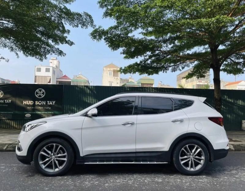 Đánh đổi gì khi mua Hyundai Santa Fe đời 2015 giá khoảng 600 triệu đồng? - Ảnh 4.