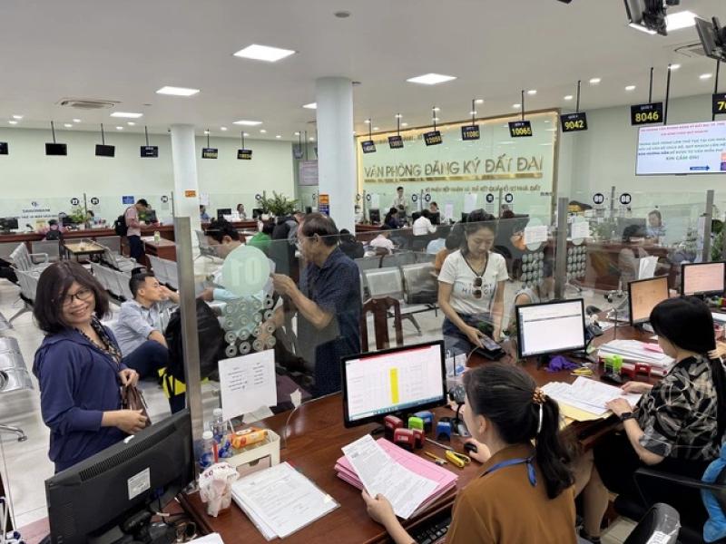 TP.HCM: Tập huấn cấp sổ hồng cho 168 phường, xã sau sáp nhập- Ảnh 1.
