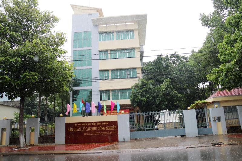 Trụ sở 'đẹp như Resort' của Bình Thuận sau sáp nhập, được bố trí ra sao - Ảnh 2.