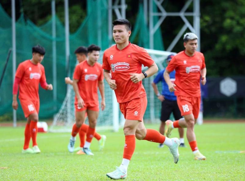 Chìa khóa chiến thắng Malaysia của thầy Kim Sang-sik, chờ đội tuyển Việt Nam báo tin vui- Ảnh 2.