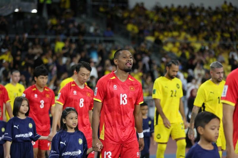 Pendant Quang Vinh và Nguyễn Filip cùng ca ngợi: Các cầu thủ nhập tịch Malaysia quá giỏi- Ảnh 5.