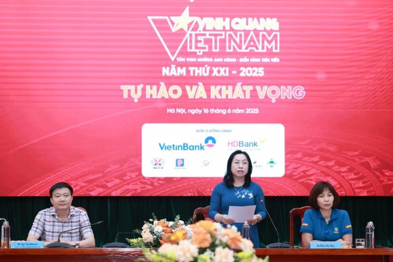 HLV Mai Đức Chung và xạ thủ Trịnh Thu Vinh được vinh danh đặc biệt- Ảnh 1.