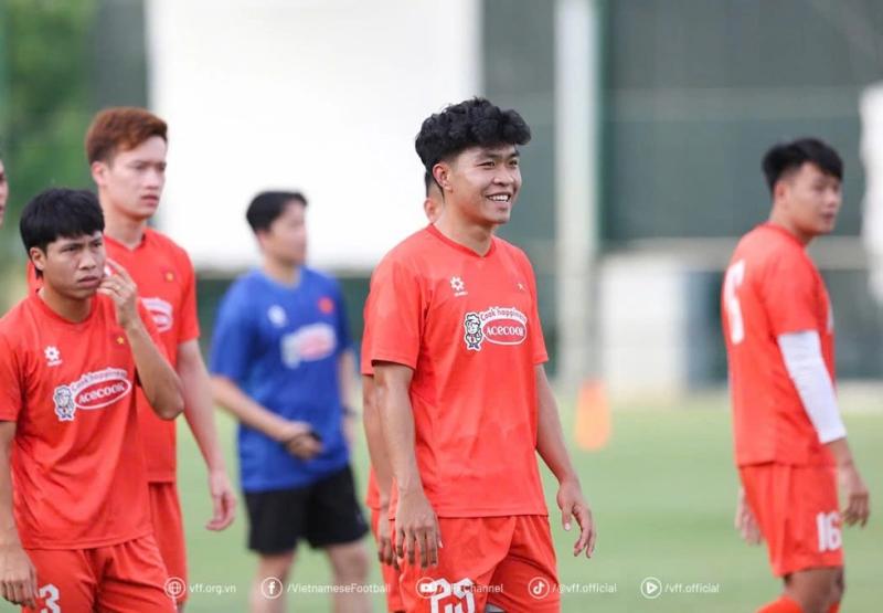 U.23 Việt Nam xuất hiện nhân tố ‘lạ’, Đình Bắc tái xuất: Vĩ Hào  lỡ cơ hội lớn- Ảnh 9.