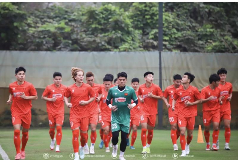 U.23 Việt Nam xuất hiện nhân tố ‘lạ’, Đình Bắc tái xuất: Vĩ Hào  lỡ cơ hội lớn- Ảnh 2.