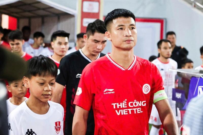 Bùi Tiến Dũng gia hạn hợp đồng 2 năm: ‘Thể Công Viettel như một phần máu thịt của tôi’- Ảnh 4.