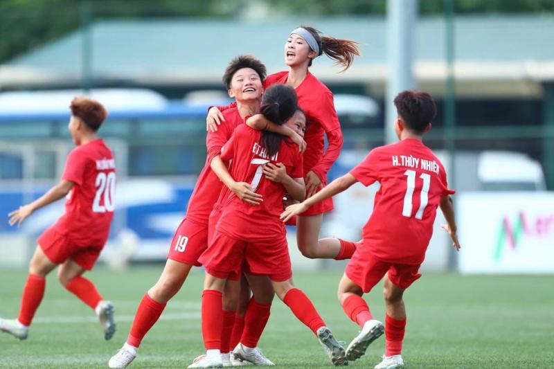 U.16 Hà Nội vô địch lượt đi giải vô địch U.16 nữ quốc gia 2025- Ảnh 1.