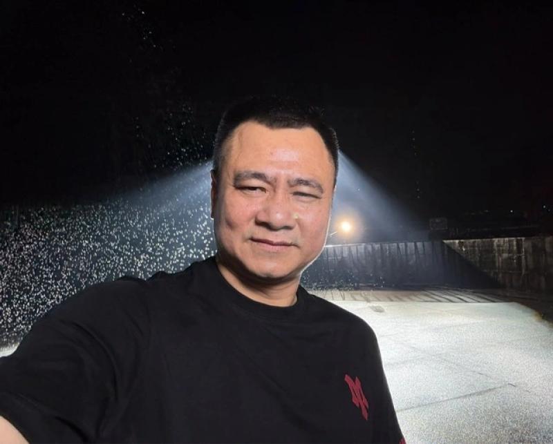 Showbiz 16.6: NSND Tự Long xin lỗi; Đoan Trang nhắc về chồng Tây - Ảnh 1.
