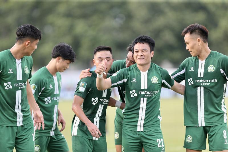 CLB Bình Phước của Công Phượng được treo thưởng khủng 10 tỉ đồng trận play-off: Khát vọng V-League!- Ảnh 4.