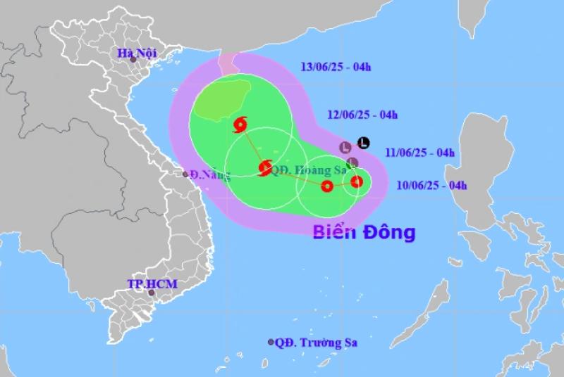 Áp thấp nhiệt đới gió giật cấp 8, hướng về Hoàng Sa- Ảnh 1.