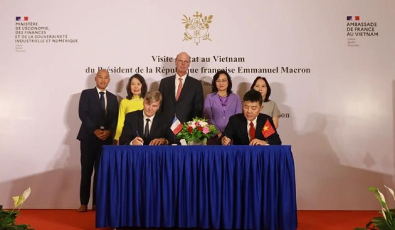 Pháp chuyển giao công nghệ sản xuất thuốc biệt dược gốc cho Việt Nam - Ảnh 2.