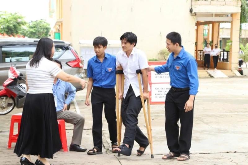 Giúp thí sinh không bị trễ thi - Ảnh 4.