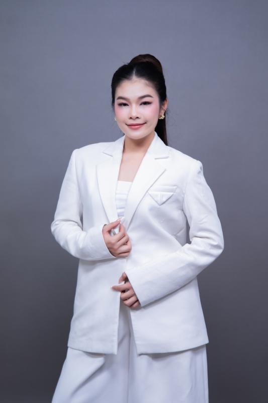 Trân Oanh: Suy sụp vì đồng nghiệp hãm hại, lên tiếng về chuyện giống Giang Hồng Ngọc- Ảnh 3. Trân Oanh: Suy sụp vì đồng nghiệp hãm hại, lên tiếng về chuyện giống Giang Hồng Ngọc- Ảnh 3.