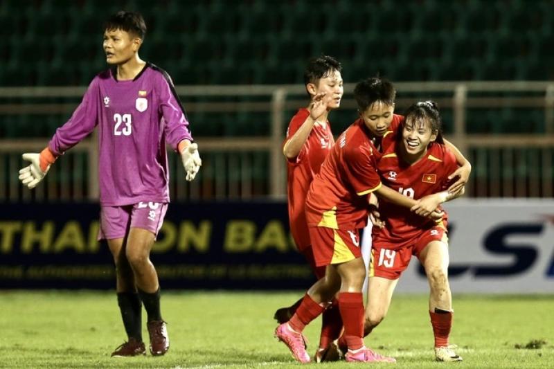 U.19 Việt Nam, Thái Lan thắng ấn tượng ở giải nữ: 2 siêu phẩm tại sân Thống Nhất- Ảnh 4.