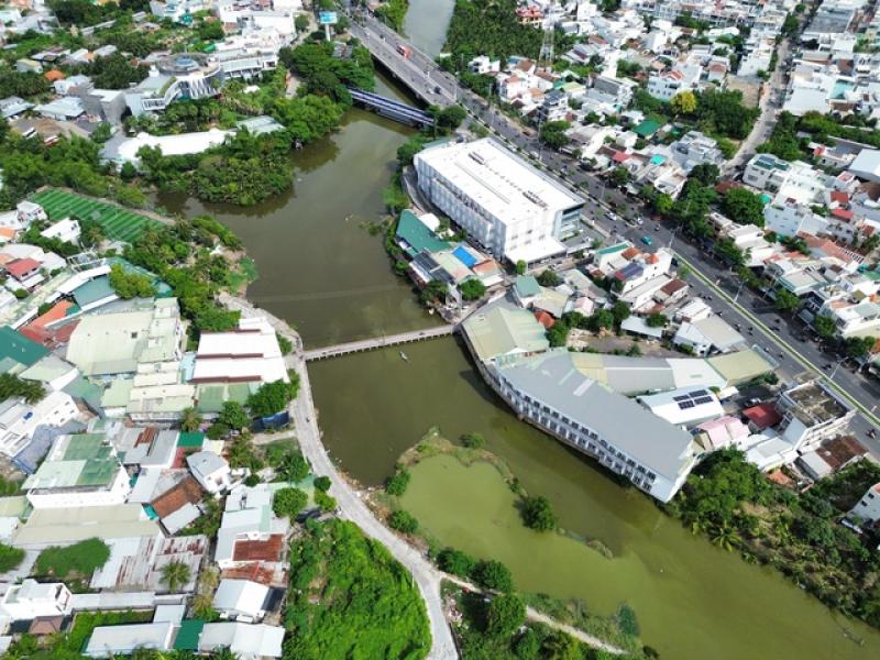 Khánh hòa quyết tâm chấm dứt ô nhiễm sông Quán Trường để bảo vệ môi trường - Ảnh 1.