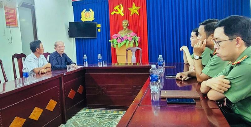 Cái kết có hậu của cụ ông 76 tuổi, 42 năm tìm di ảnh người dân- Ảnh 2.