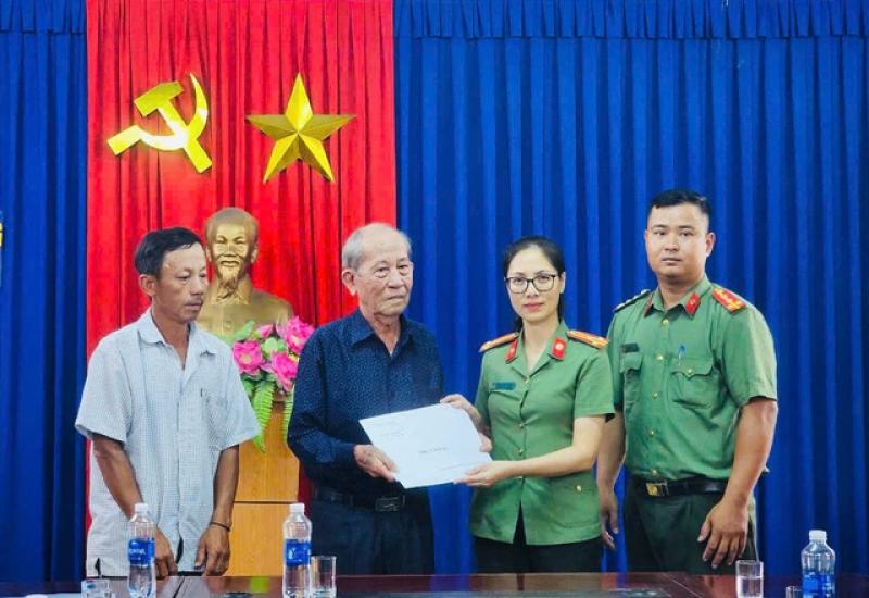 Cái kết có hậu của cụ ông 76 tuổi, 42 năm tìm di ảnh người dân- Ảnh 3.