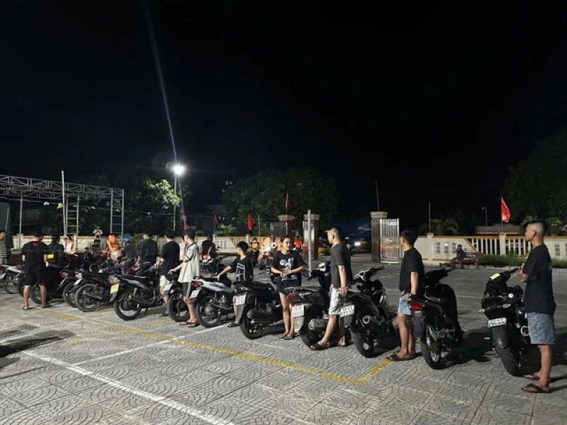 - Ảnh 1. Quảng Bình: Hơn 10 ngày, xử lý 172 trường hợp vi phạm giao thông ở 1 xã - Ảnh 1.