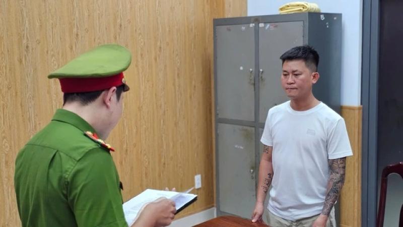 6 tháng phục bắt ông trùm cá độ bóng đá trở về từ Campuchia- Ảnh 1. 6 tháng phục bắt ông trùm cá độ bóng đá trở về từ Campuchia- Ảnh 1.