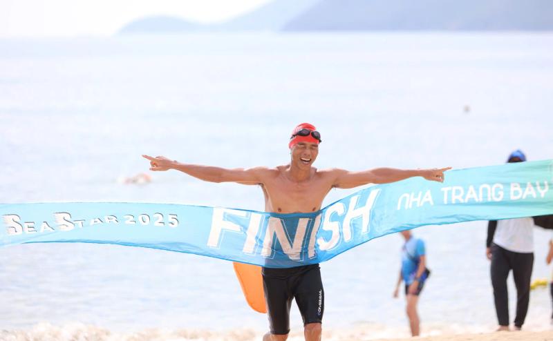 Các kình ngư chinh phục vịnh biển đẹp nhất thế giới tại SeaStar Nha Trang Bay 2025- Ảnh 7.
