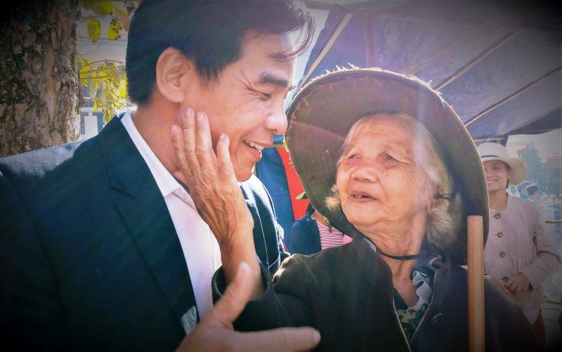 'Là một cán bộ phải biết lắng nghe hơi thở từ cuộc sống của người dân'- Ảnh 4.