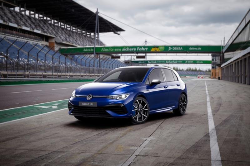 Xe 'ăn chơi' Volkswagen Golf nhập Đức, giá dự kiến dưới 800 triệu đồng - Ảnh 3. Volkswagen Golf nhận đặt cọc, giá dự kiến từ 798 triệu đồng - Ảnh 3.