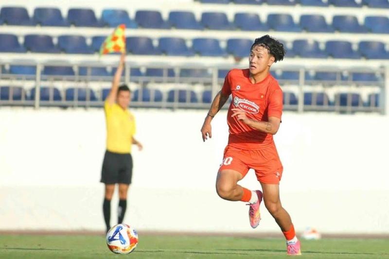 Cơ hội nào cho tiền đạo Việt kiều Alex Bùi?- Ảnh 1.