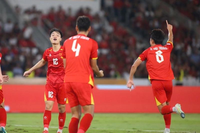 HLV Kim Sang Sik: ‘Tôi mong chờ Xuân Son và Văn Hậu, sẵn sàng mở cửa cho Chung Đỗ nếu…’- Ảnh 3.