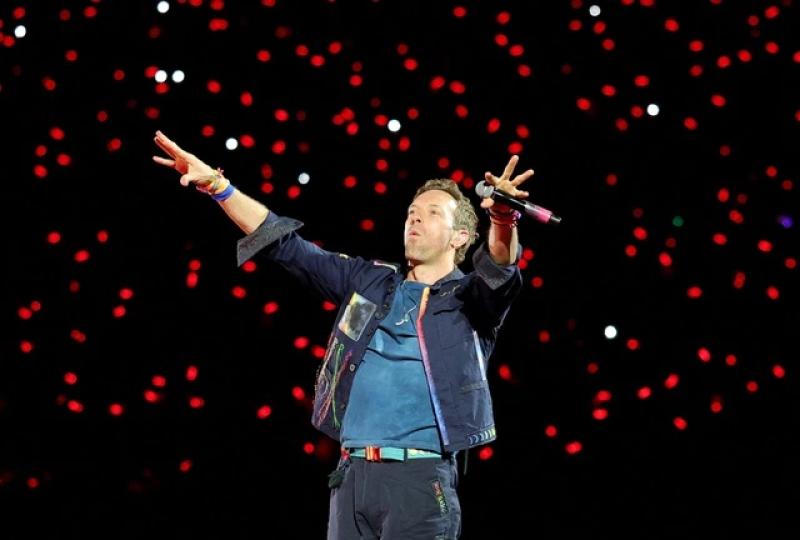 Xem concert của Coldplay, CEO công nghệ bị bắt quả tang ngoại tình với nhân viên- Ảnh 1.