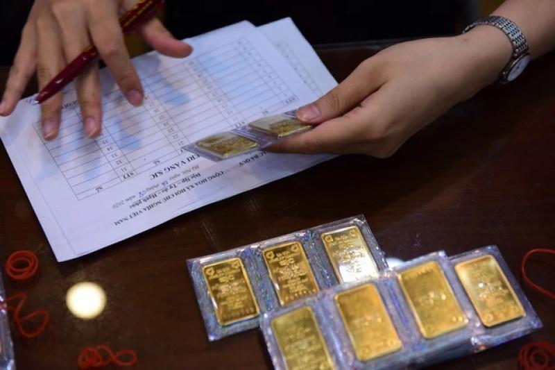 Giá vàng hôm nay 21.7.2025: Chênh lệch mua và bán thấp nhất từ nhiều năm nay - Ảnh 1.