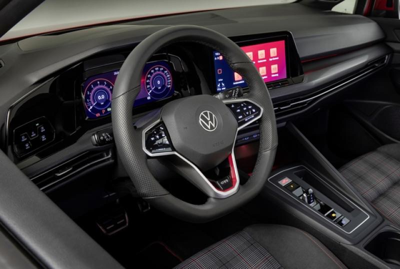 Xe 'ăn chơi' Volkswagen Golf nhập Đức, giá dự kiến dưới 800 triệu đồng - Ảnh 2. Volkswagen Golf nhận đặt cọc, giá dự kiến từ 798 triệu đồng - Ảnh 2.